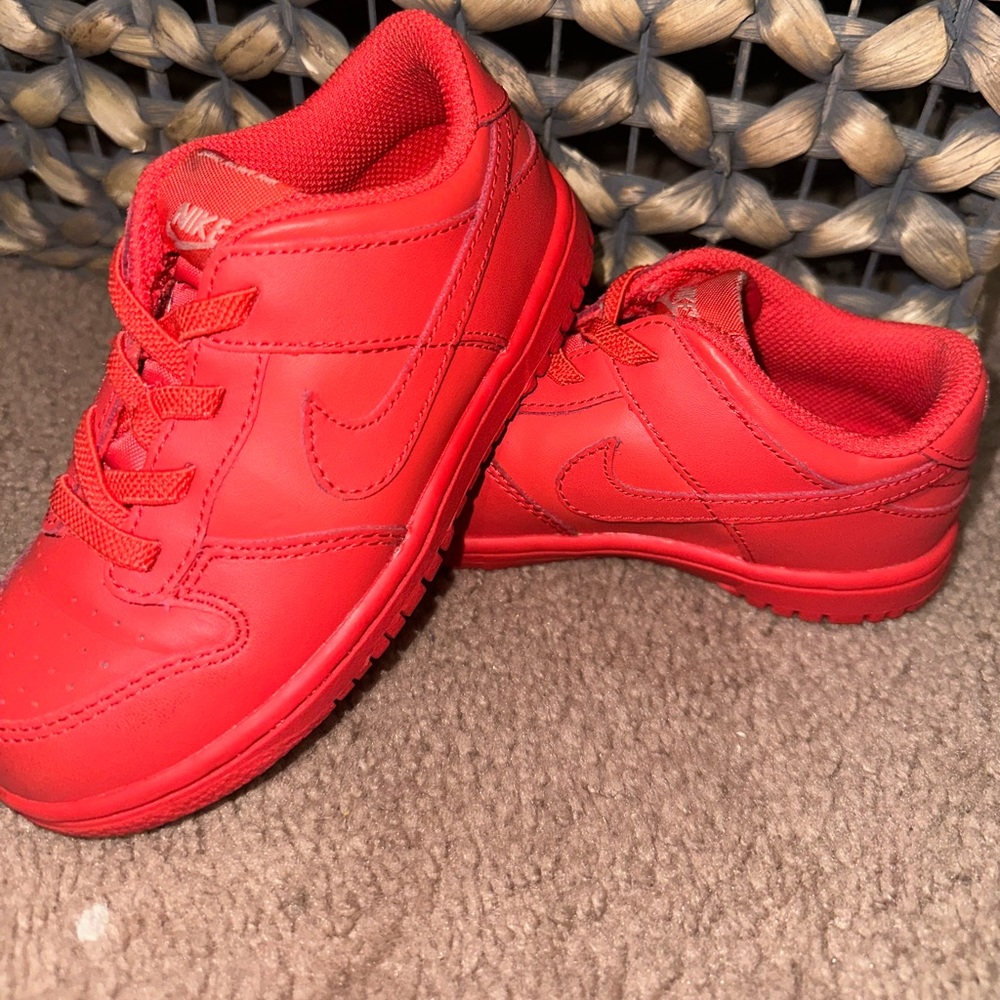Red Nike Dunks- 10c